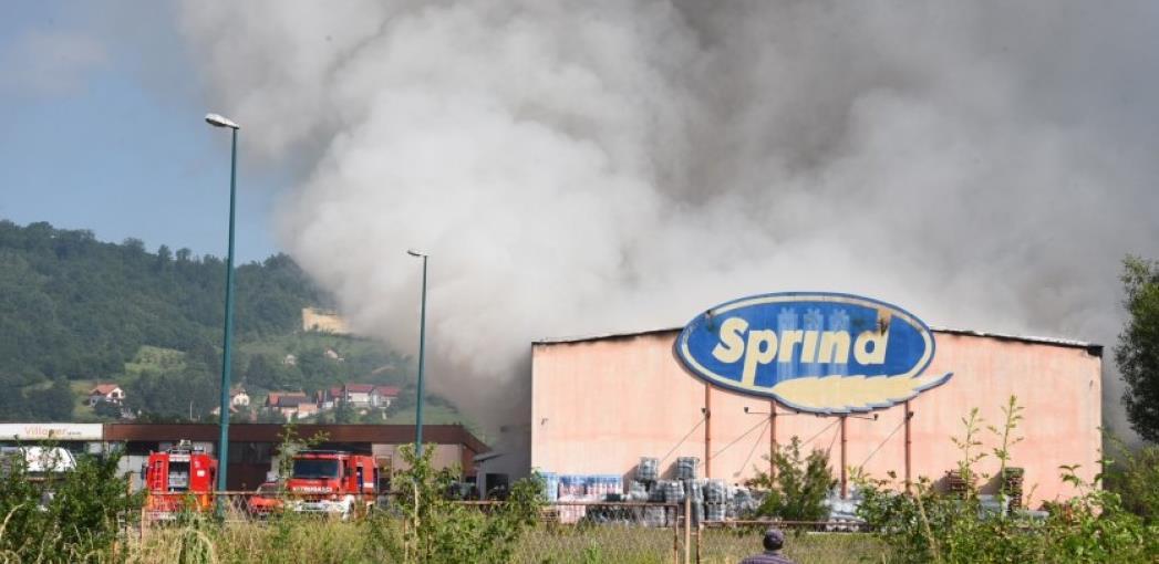 Lokalizovan požar u skladištu firme Sprind u Rajlovcu