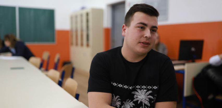 Prvom zaradom do vozačkog ispita