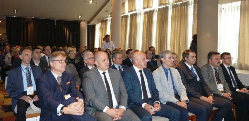Ekonomski izazovi zemalja u tranziciji tema stručne konferencije u Zenici