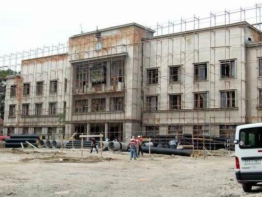 Tuzla: Najavljeno rušenje stare zgrade općine