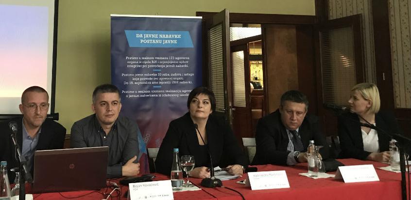 Zašto su u BiH fotelje sa guščijim perjem i viski predmet nabavke