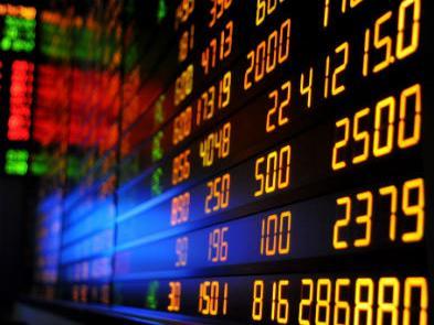 Tečaj eura oštro pao, burze pod pritiskom grčke krize