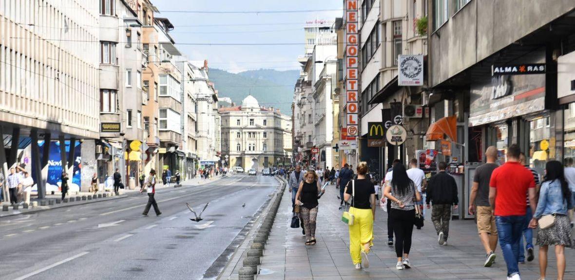 Naredne sedmice početak radova na iluminaciji dijela ulica Titova i Ferhadija