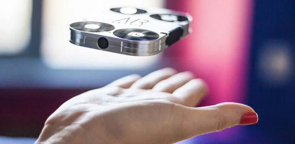 Nova era selfija: Leteći štap za fotografisanje