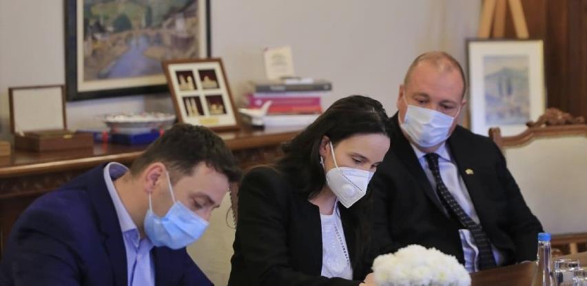 Gradonačelnica rekla NE korupciji: Sarajevo pristupa registrima Ureda za borbu protiv korupcije KS