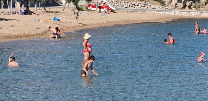 Na Makarskoj rivijeri više od 25 tisuća gostiju, među najbrojnijima gosti iz BiH