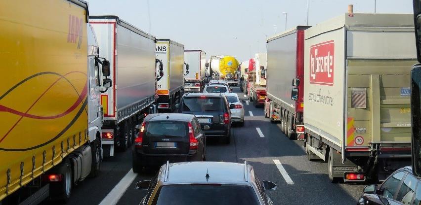 Uspostaviti "zelene linije" za kretanje privrednika i radnika