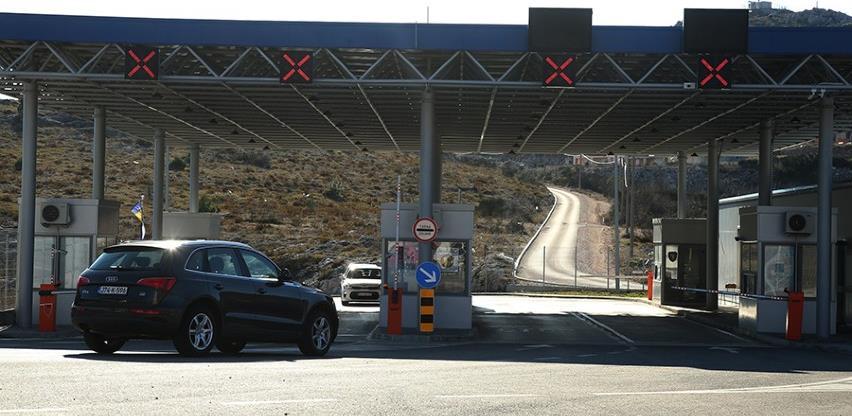 Srbija će uvesti PCR test i karantin za strance