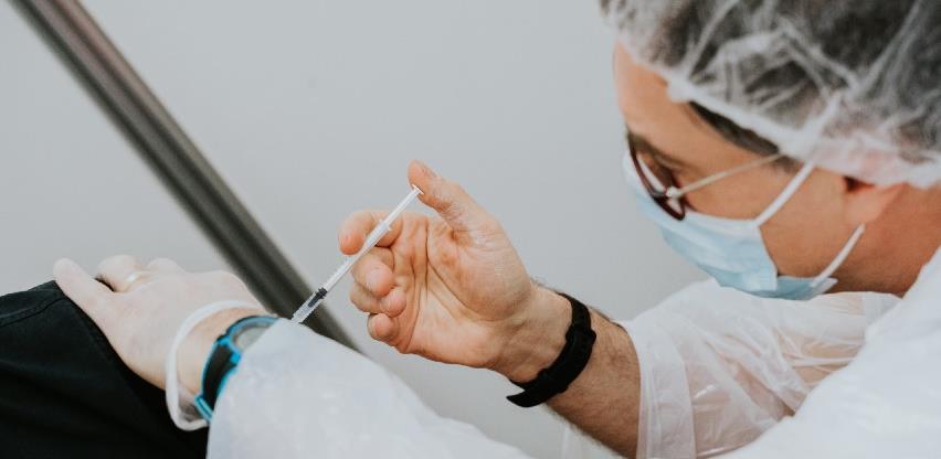 Sutra u Zetri revakcinacija građana koji su prvu dozu Pfizer vakcine primili 01. juna