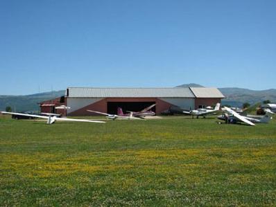 Livno: Natječajni postupak za radove na športskom aerodromu Brda