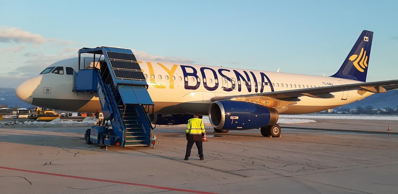 U Sarajevo stigao novi avion kompanije FlyBosnia Airbus A320-200