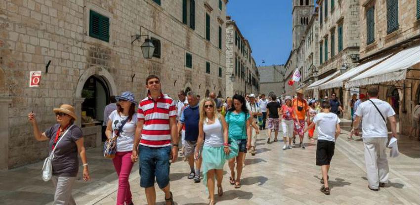 Hrvatska među zemljama s najvećim rastom broja noćenja turista u EU