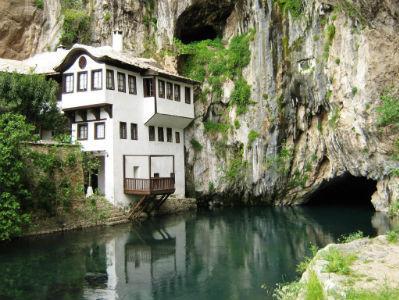 Pod pritiscima ili ne: Blagajska tekija "vraćena" na upravljanje Medžlisu