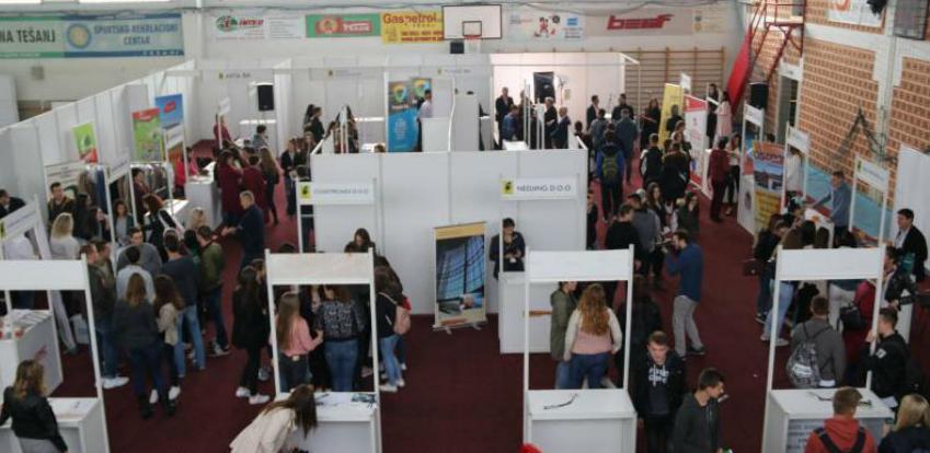 U Tešnju održan prvi sajam zapošljavanja mladih
