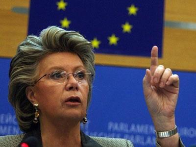 Reding: Hrvatska iznevjerila povjerenje, slijede sankcije