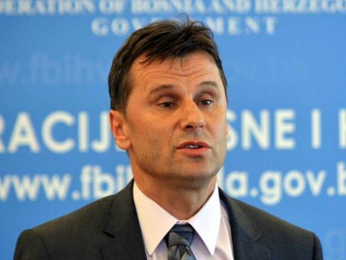 Novalić: Federacija se probudila, Vlada funkcionira besprijekorno
