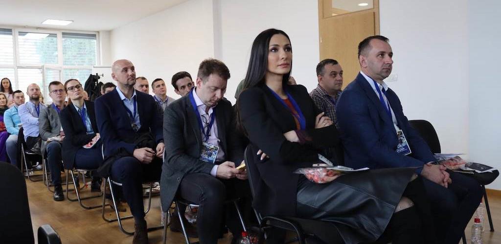 PIT KONFERENCIJA