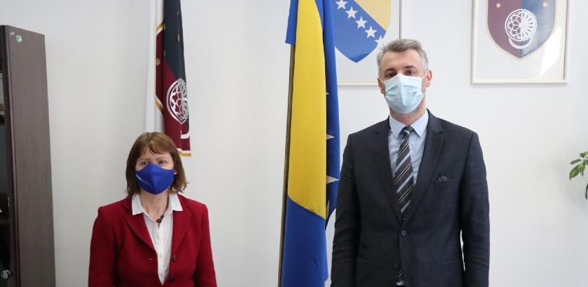 Premijer Forto i šefica Misije OSCE-a Kavalec: Nastaviti s borbom protiv korupcije