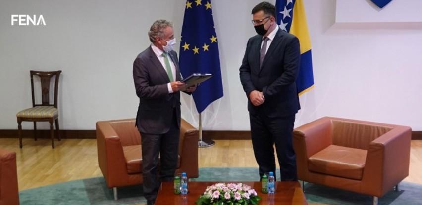 Uručen Izvještaj o napretku BiH, ubrzanje u proteklih nekoliko mjeseci (Video)