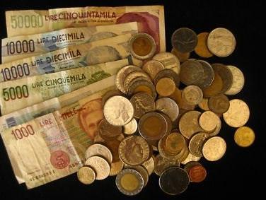 Većina Italijana za povratak lire