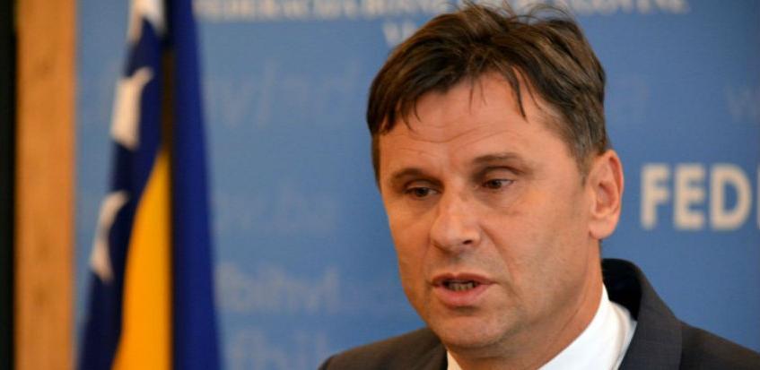 Novalić: Uzet ćemo 200 mil. KM od javnih tvrtki i graditi brze ceste