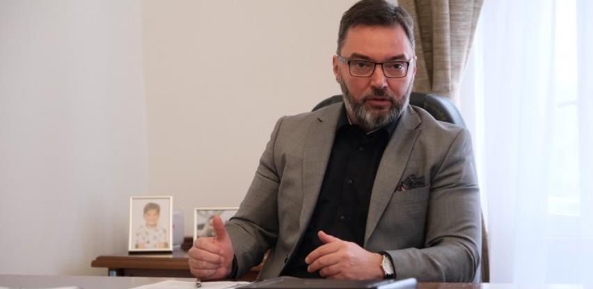 Košarac: Izvoz pilećeg mesa u EU nije obustavljen niti ugrožen