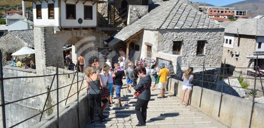 Turistički radnici u HNK oslobođeni plaćanja boravišne takse i članarine