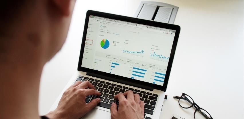 Logosoft Webinar: Analyzing Data with Power BI