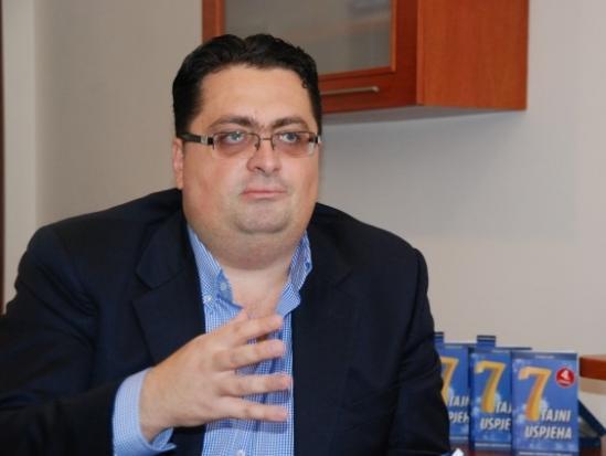 Kenan Crnkić najavio borbu protiv sistemske korupcije u zdravstvu!