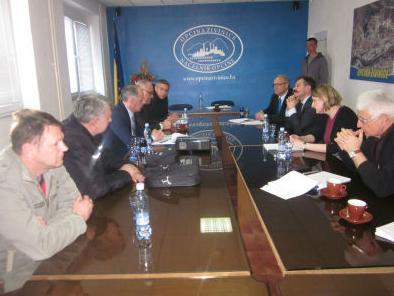 Živinice: Francuska pomaže osnivanje porodičnog ruralnog edukativog centra