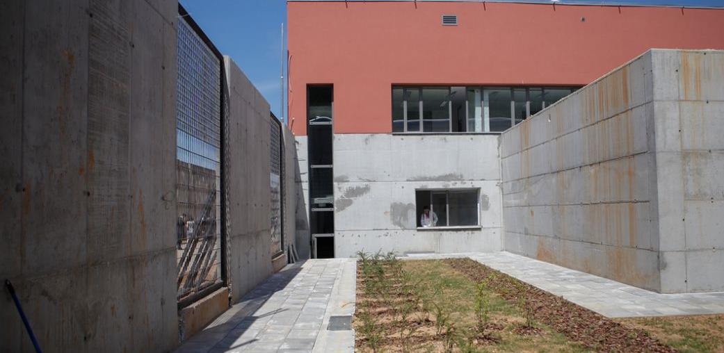 Državni zatvor, nakon brojnih prepreka, i dalje čeka otvaranje