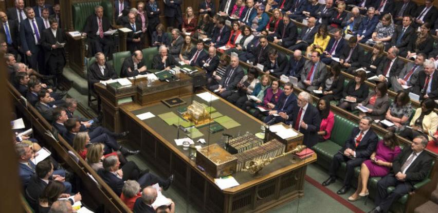 Britanski poslanici po treći put odbili sporazum premijerke May o Brexitu