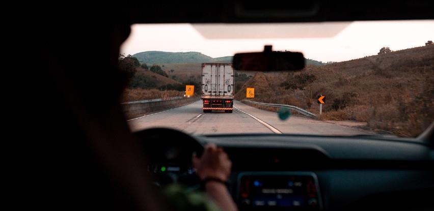 Britanija u problemu, zaustavljaju se proizvodne linije