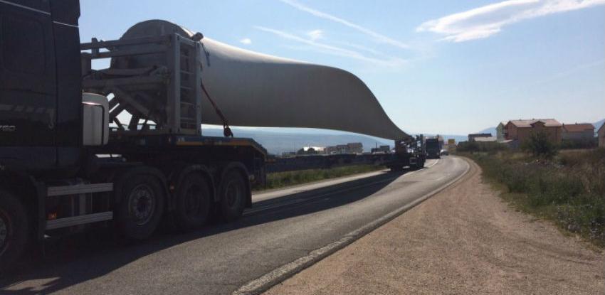 Postavljaju se stupovi vjetroagregata za Vjetropark Jelovača