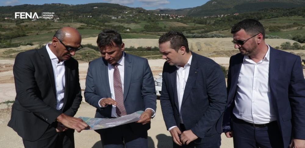 Novalić, Pravdić i Kovač obišli radove u Vogošći i Šipu