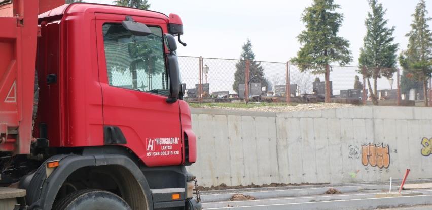 Niskogradnja kažnjena zbog istresanja otpada na obalu Vrbasa
