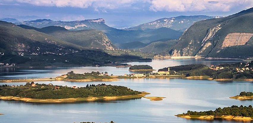 Općina u BiH radnicima u privredi isplaćuje po 800 KM