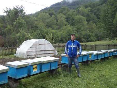 Projekt Help-a i Općine Kakanj - dodijeljeno 36 košnica s pčelama