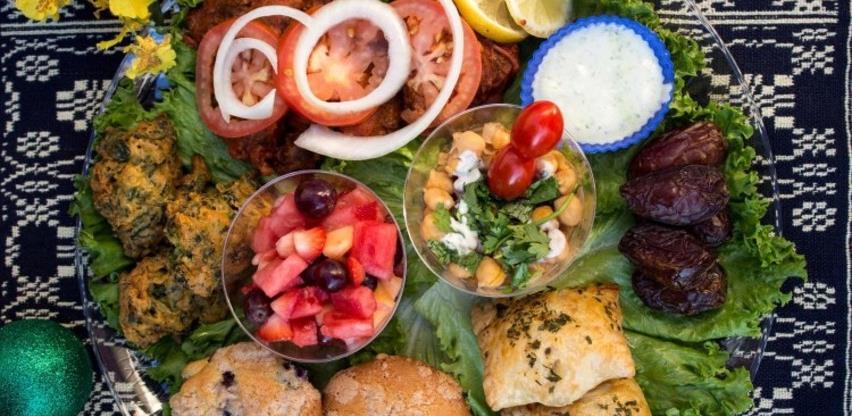 Nutricionistica INZ-a preporučuje: Kako se pravilno hraniti tokom ljeta