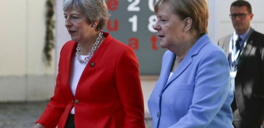 Merkel se nada pronalasku rješenja za "uredan" Brexit