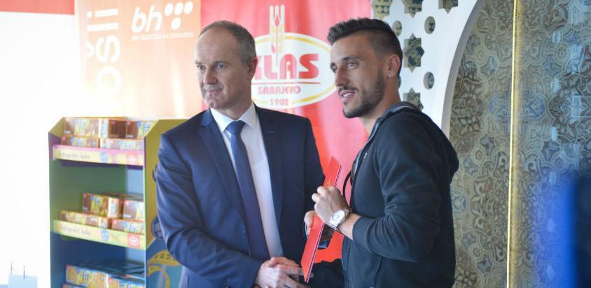 Damir Džumhur će ove godine trenirati uz proizvode Klasa i Oaze