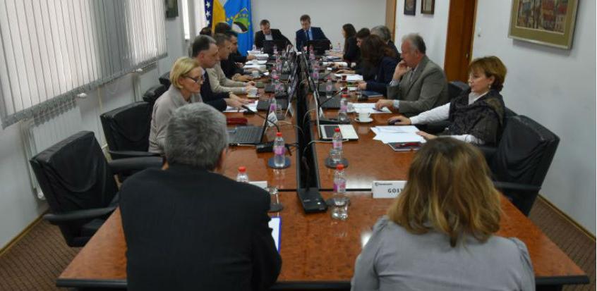 Vlada TK: Intervencije javnim preduzećima i privrednim društvima