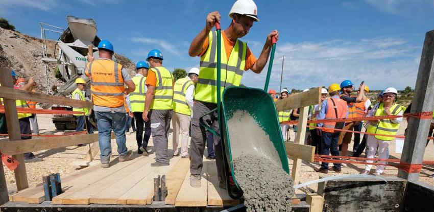 Problem odliva radne snage: Većom platom mame neimare