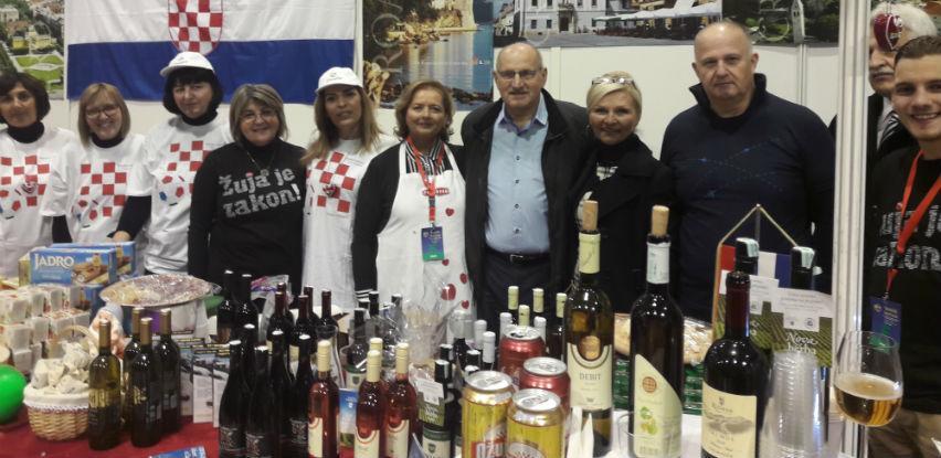 Veleposlanstvo RH proizvodima hrvatskih firmi podržalo ovogodišnji Bazar
