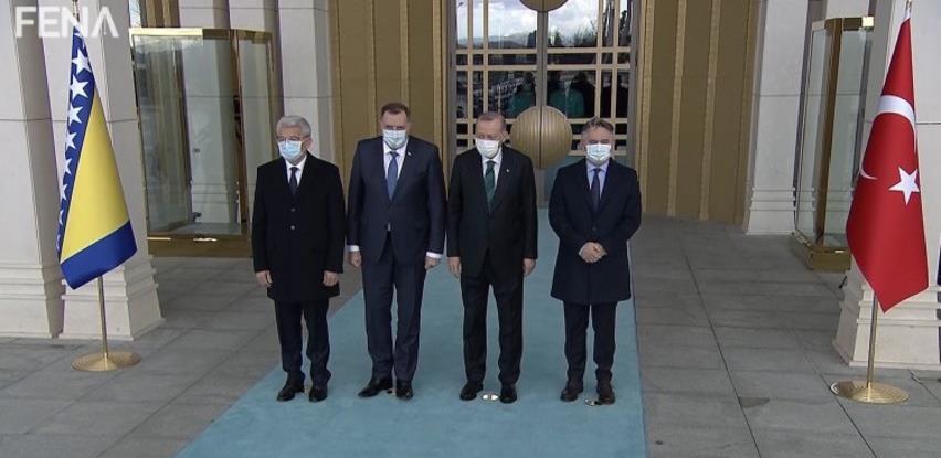 Turska donira 30.000 vakcina BiH