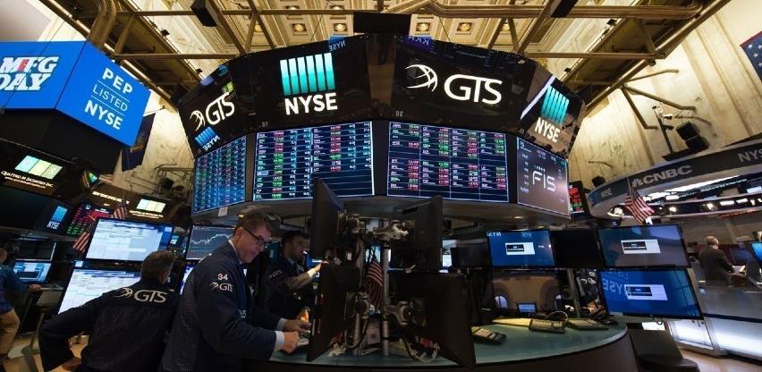 Američke dionice pale zbog rastućeg straha od sporijeg ekonomskog rasta