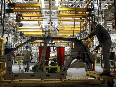 Ruska autoindustrija pred krahom zbog slabe rublje