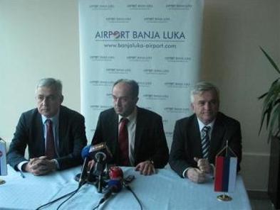 Ozvaničena saradnja aerodroma u Banjaluci i Beogradu