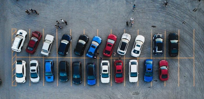 Automobili