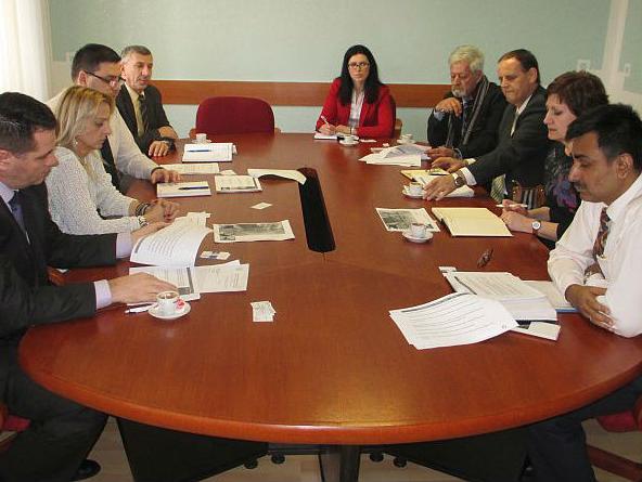 Premijer Gutić upriličio sastanak sa članovima uprave GIKIL-a
